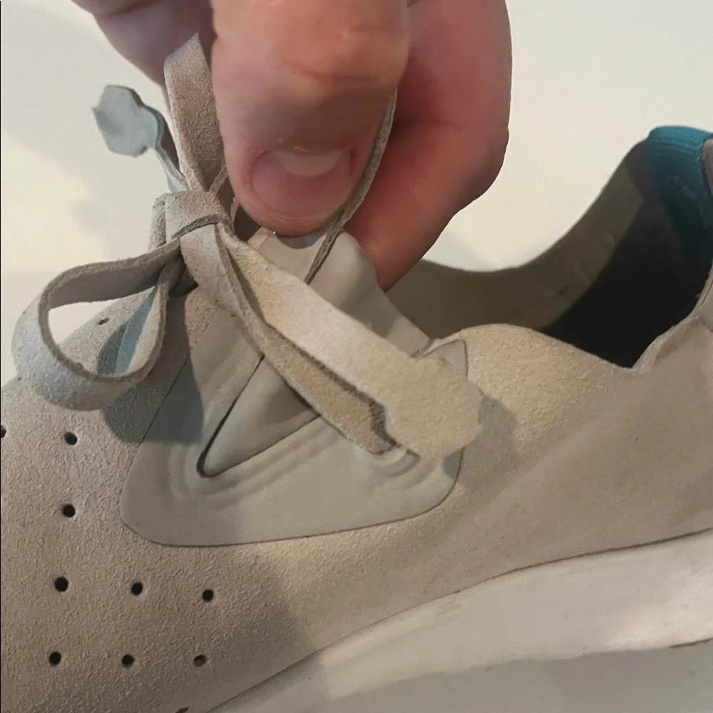 Native Shoes Women's Light Gray Athletic Sneakers